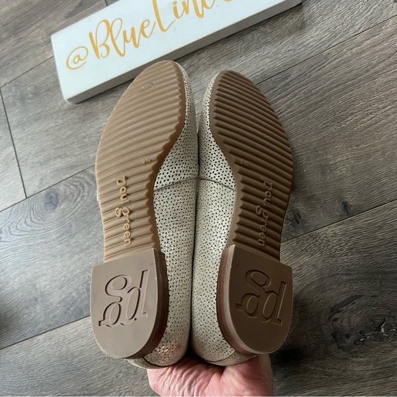 Paul Green Lenny Perforated Gold Loafers NWOT - Picture 5 of 7